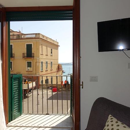 Ninina Boutique Suites Salerno Kültér fotó