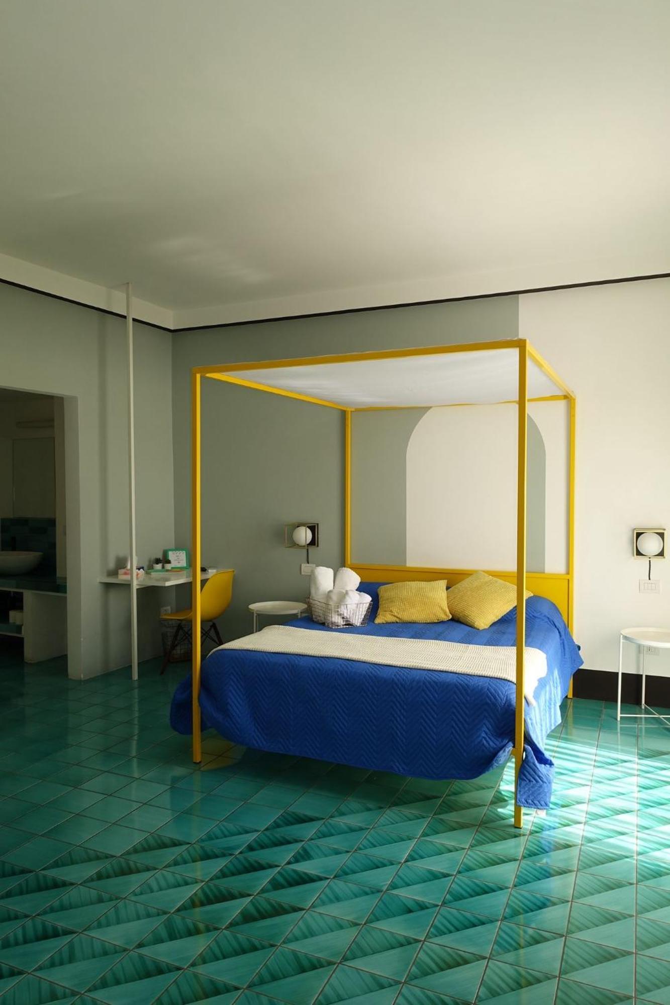 Ninina Boutique Suites Salerno Kültér fotó
