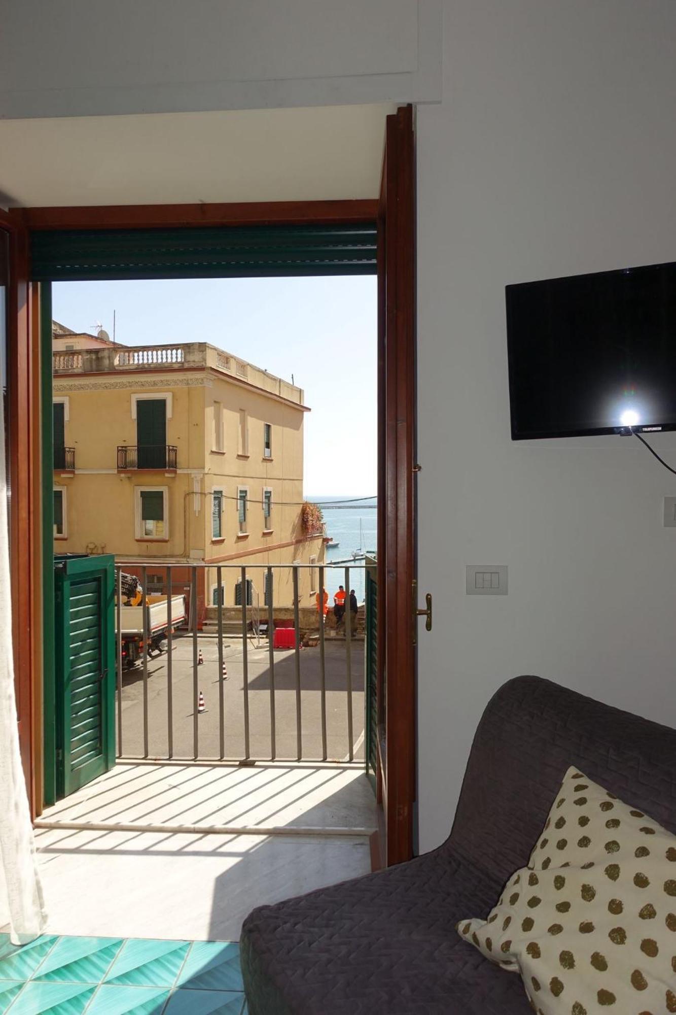 Ninina Boutique Suites Salerno Kültér fotó