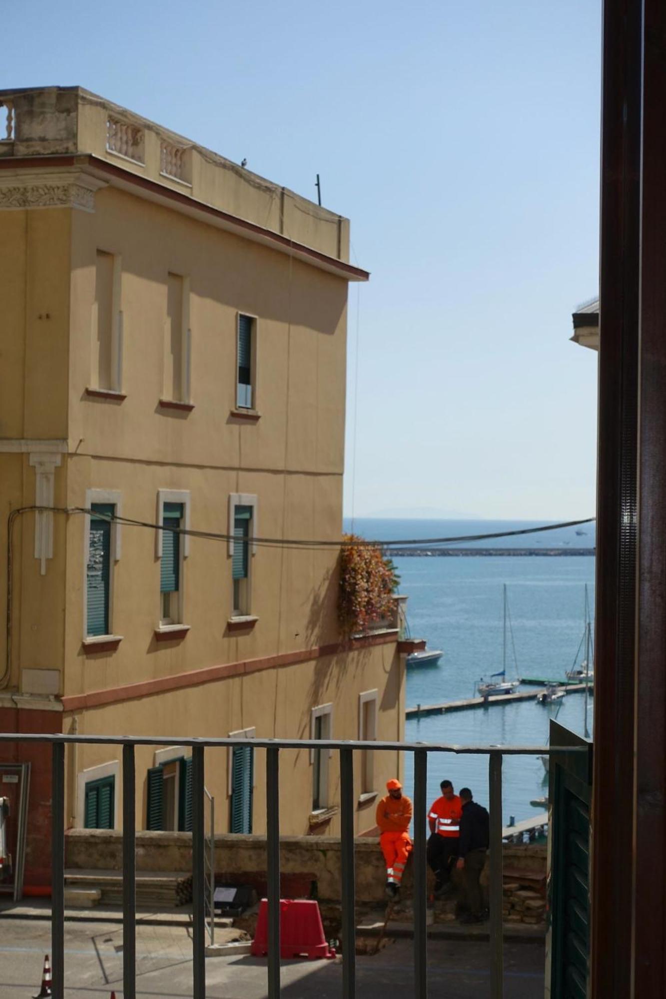 Ninina Boutique Suites Salerno Kültér fotó