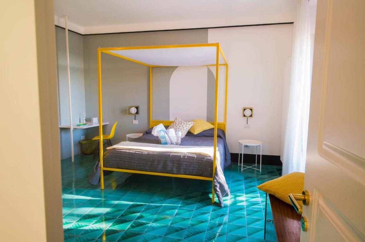 Ninina Boutique Suites Salerno Kültér fotó